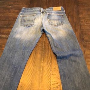 American eagle size 6 jeans